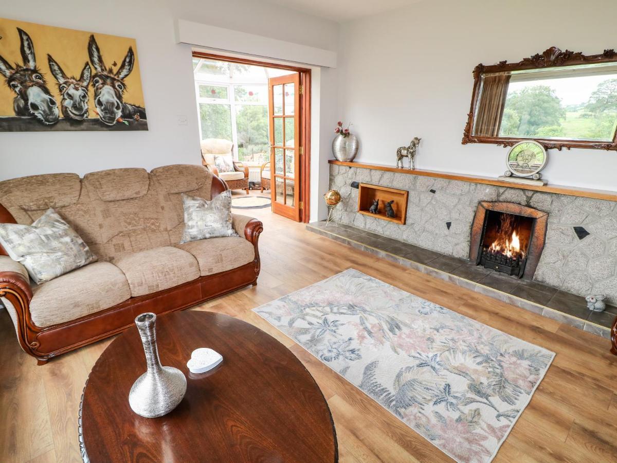 Glebe Farm Cottage Нюри Екстериор снимка